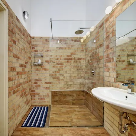 Апартаменты Vaci Street Apartmant C1 *